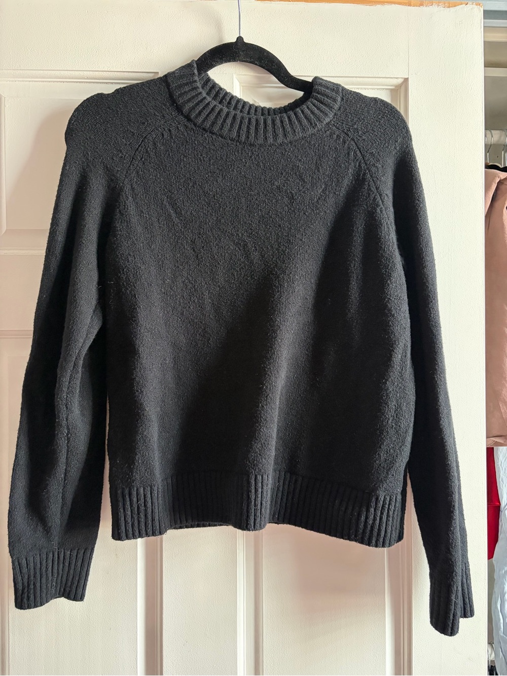 GAP Black Crewneck Sweater